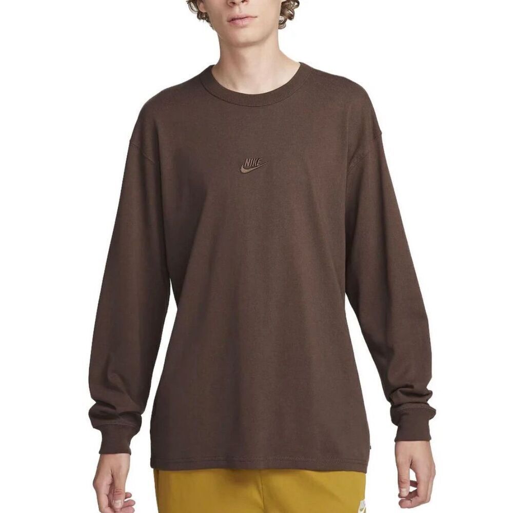 Nike Sportswear Premium Essentials Long Sleeve